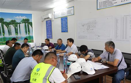 蒙勝益到廣西魚峰水泥項目調(diào)研指導(dǎo)工作