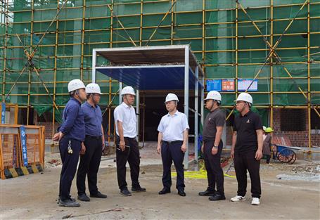 賴海標到冶建桂南分公司項目調(diào)研指導(dǎo)