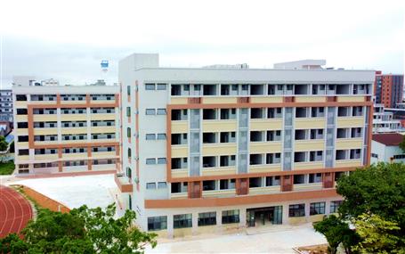 【錨定目標(biāo) 奮力沖刺】冶建桂華分公司柳州市第二十七中學(xué)項目順利通過竣工驗(yàn)收