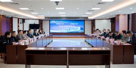 覃振華帶隊(duì)到四建公司開展工作交流